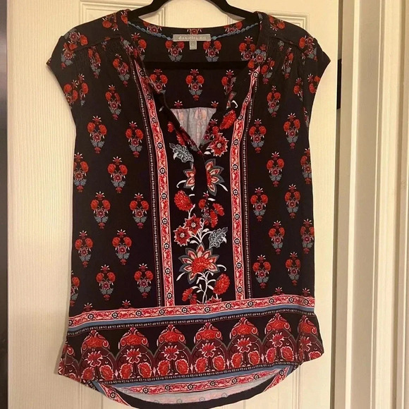 daniel rainn Flowered top size small - Picture 1 of 6